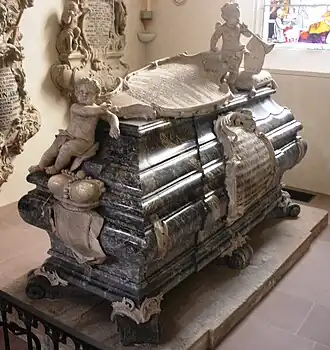Marmorsarkophag der Äbtissin Elisabeth (1681–1766)