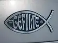 Gefilte Fisch als Anspielung auf ein traditionelles jüdisches Gericht