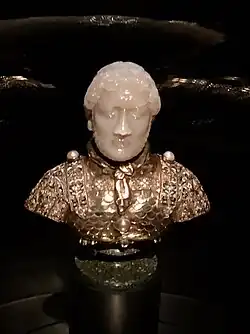 Büste von Kaiser Hadrian aus dem 13. Jahrhundert mit Perlen aus dem 16. Jahrhundert, Sammlung Al Thani