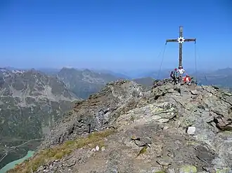 Gipfel mit Silvretta-Stausee (links unten)