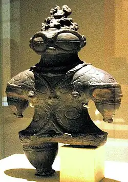 Eine Statuette, Ende der Jōmon-Zeit (1000–400 v.&nbsp;Chr.)
