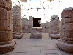 Barkenaltar in der „Halle der Barke“