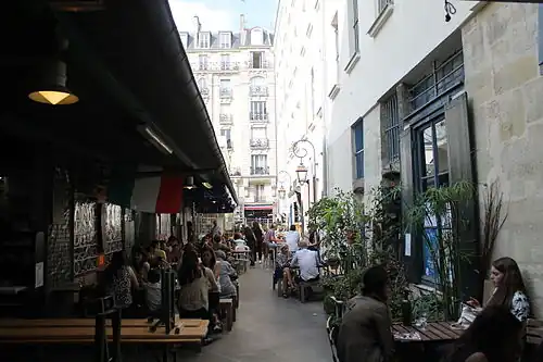 Im Marché des Enfants-Rouges