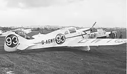 Miles M.7A Nighthawk in Rennlackierung, Mai 1953