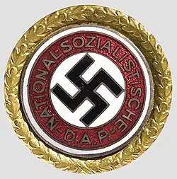 Goldenes Parteiabzeichen der NSDAP