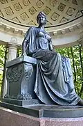 Maria Fjodorowna (1913) im Rossi-Pavillon im Pawlowsk-Park