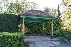 Der Pavillon im Park