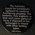 Batterie-Warnung auf der Innenseite der Verpackung.