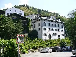 Gattlenhaus im Dorfzentrum