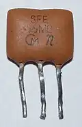 Bauform eines handelsüblichen Keramikresonators