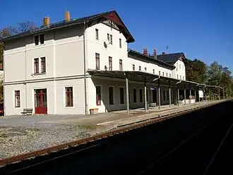 Empfangsgebäude, Gleisseite (2007)