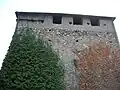 Oberes Ende des Turms auf der Seite zum Bahnhof von Villeneuve hin
