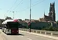 Wagen 519 im elektrischen Betrieb auf der Linie&nbsp;2