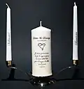 Hochzeitskerze mit Bibelspruch aus 1. Korinther 13, 13 (in Spanisch)