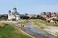 Serbisch-orthodoxe Christi-Auferstehungskathedrale am Zusammenfluss von Kolubara und Gradac