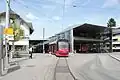 Bahnhof Worb Dorf, wie er sich heute präsentiert, mit Combino 751