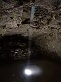 Die Sonne scheint in den Schacht