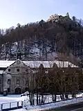 Szaparyovsky kastiel i ruiny zamku