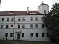 Skrzydło zachodnie, widok z dziedzińca