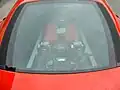 Двигатель у Ferrari 360 Modena находится сзади