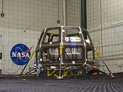 Тестирование основы LADEE, Modular Common Spacecraft Bus, в исследовательском центре Эймса, 2008 год.