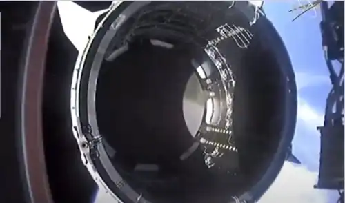 Endeavour від'єднався від другого ступеня ракети