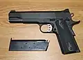 Kimber Custom TLE II (вид зліва з від'єднаним магазином)