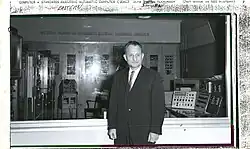 Семюель Н. Александер[en] біля SEAC